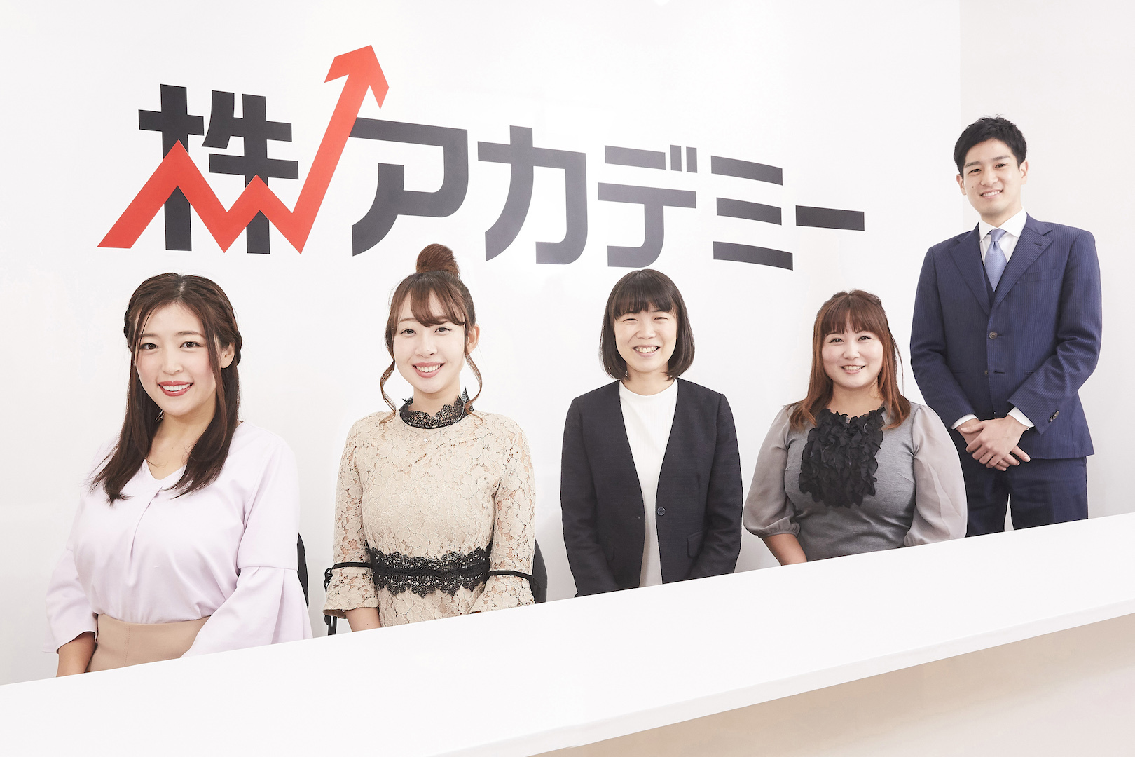 株式投資専門スクール『株アカデミー』が
東京八重洲にサービスステーションを1月25日グランドオープン