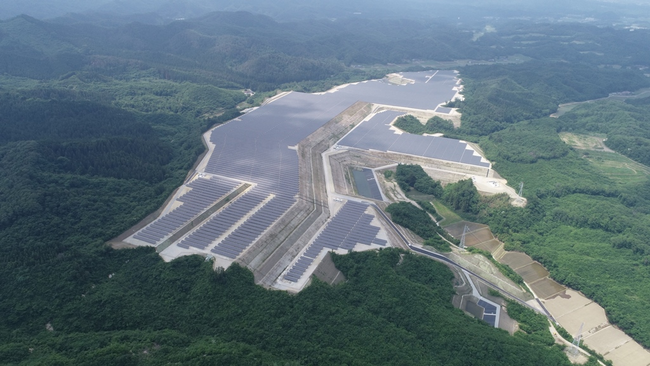 京セラTCLソーラー合同会社が運営する環境調和型 「宮城・黒川メガソーラー発電所（28MW）」