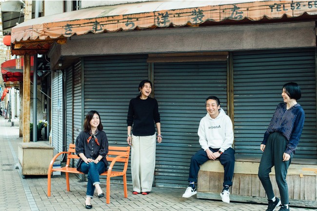 （ココホレジャパンのメンバー 左から）中鶴果林、中上絢子、浅井克俊、アサイアサミ　　撮影：中川正子