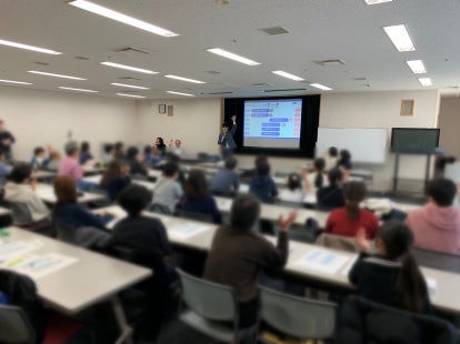 トレイダーズ証券：足立区の中高生と保護者向けの金融経済教育に関する出張授業を実施