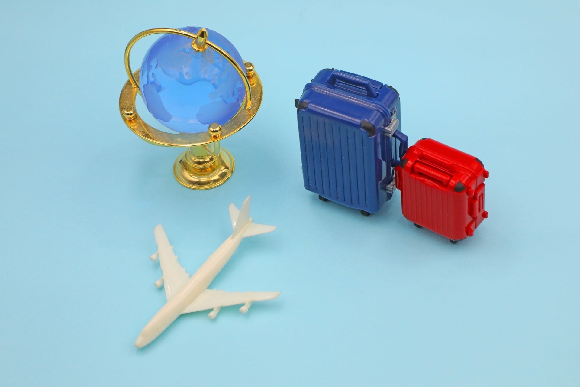 ＼実際の保険適用者が対象／満足度の高い『海外旅行保険』ランキング【AIG損害保険】と【ジェイアイ傷害火災保険】が同点で総合1位（オリコン顧客満足度®調査）